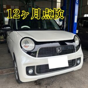 寿モータースです12ヶ月点検（1年点検）ありがとうございました！12ヶ月点検（1年点検）は、安全に走行するための定期点検整備のことで、車の故障を未然に防ぎます️今回はプラグ、エアフィルターの交換皆様が安全にカーライフを送れるようにしっかり点検します！いいねフォローよろしくお願いします🥺公式LINEの友達も皆様のおかげで増えてきています！まだ、登録されてない方はプロフィールより登録よろしくお願いします‍♀️#自動車整備工場 #佐賀自動車整備 #車修理 #車検#12ヶ月点検 #コーティング#中古車販売 #寿モータース#ホンダ#スズキ #トヨタ#マツダ#三菱自動車 #ダイハツ #武雄市 #東川登町